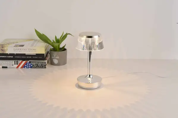Portabel bordslampa - Silver