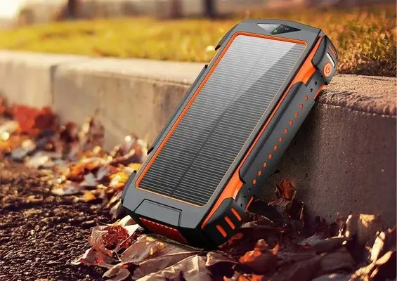 Powerbank med Solcellsladdning 30000 mAh - Grön