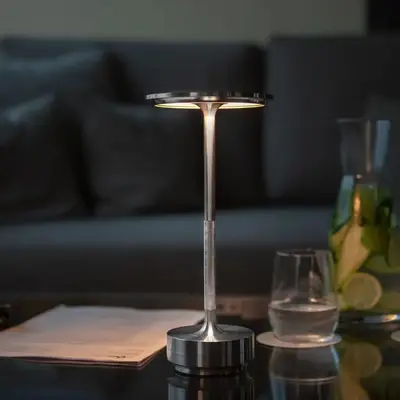 Bordslampa dumbbell led bar silver